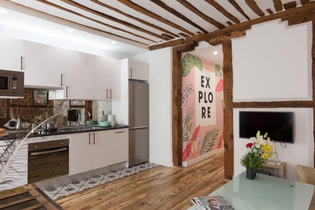 Bonito Apartamento En Tipica Corrala En El Centro De Madrid — Photos 1